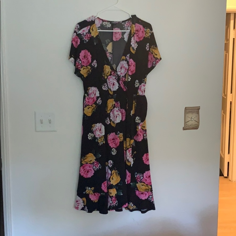 Black - floral dress